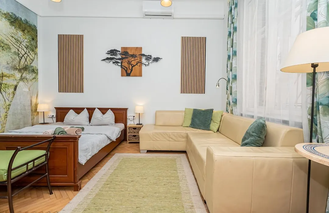 Acacia Private Rooms & Studios-1