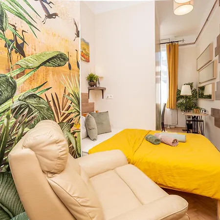 Acacia Private Rooms & Studios-3